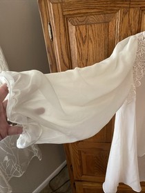 ***VINTAGE*** VAL MODE LINGERIE IVORY BRIDAL ROBE W/PUFF SLEEVES EMBROIDERY M