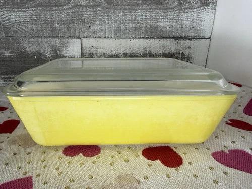 Vintage Pyrex 503-B Yellow Refrigerator Casserole Dish with 503-C Ribbed Lid