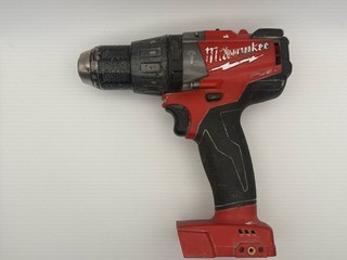 MILWAUKEE 2704 20 FUEL M18 1/2” Hammer Drill TOOL ONLY