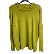 Cabi Size S Ease Turtleneck Long Sleeve Shirt Chartreuse Green Jersey Knit 4193