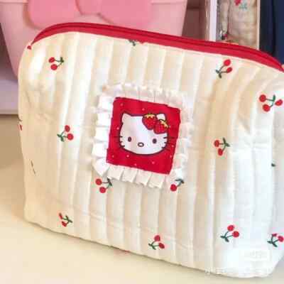 Hello Kitty Kosmetiktasche Kirsch Design - Neu