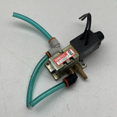 Lot of (2) Numatics 031SA400B013A Pneumatic Solenoid Air Valves, 24VDC Coil