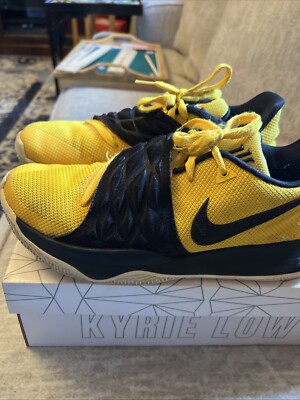 Size 9 - Nike Kyrie Low Amarillo for sale online | eBay