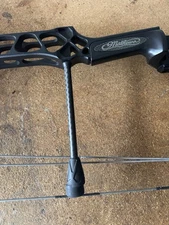 Mathews TRX 38 Compound Bow/  60 lbs draw wight