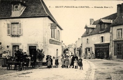 CPA Saint Parize le Chatel Nièvre, Grande Rue - 11197690
