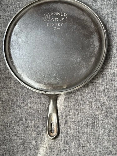 Rare Wagner Ware Sidney -0- 1109 S Griddle Cast Iron Sits Flat Seasoned 10”