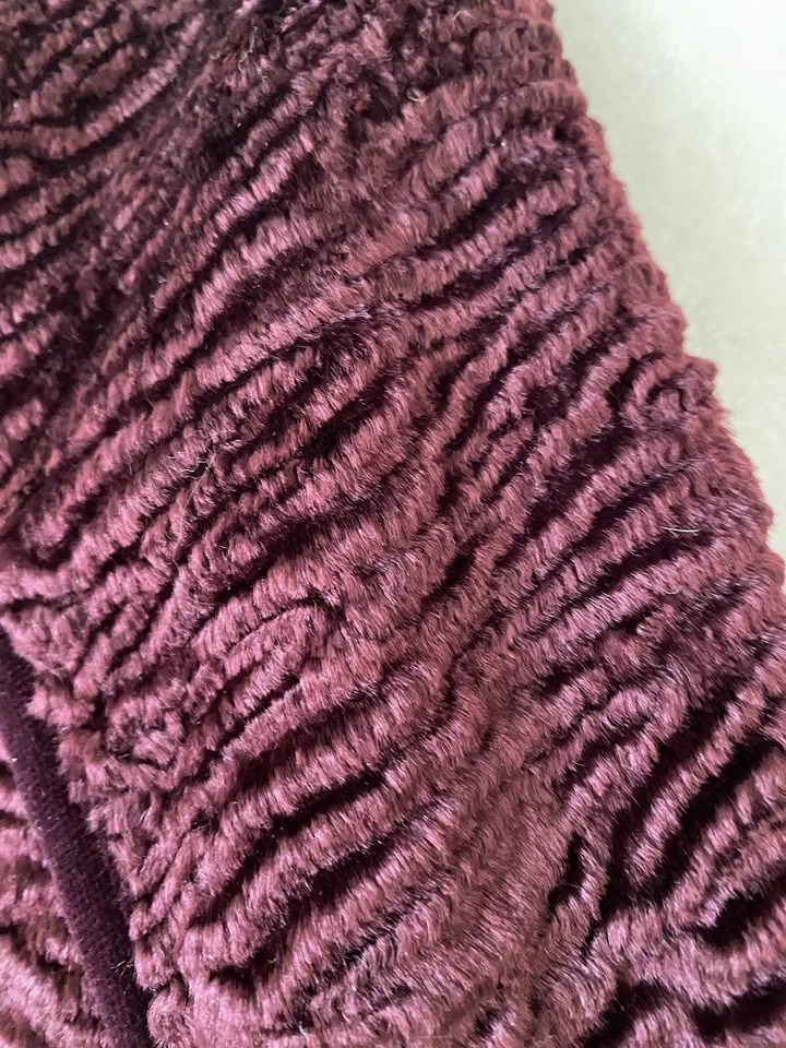 Abrigo Largo Terry Lewis Clásico Lujos Piel Sintética XS Rock Glam Borgoña Foto 4 de 4