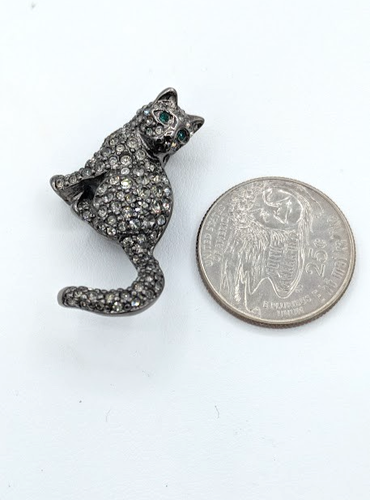 Vintage Rhinestone SWAROVSKI Cat Brooch Gunmetal Pave Crystal Green Eyes - Picture 4 of 5