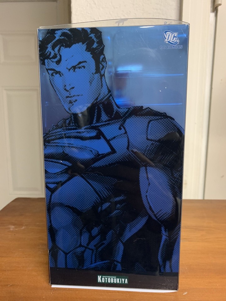 Superman Man Of Steel Artfx Kotobukiya - Escorrega o Preço