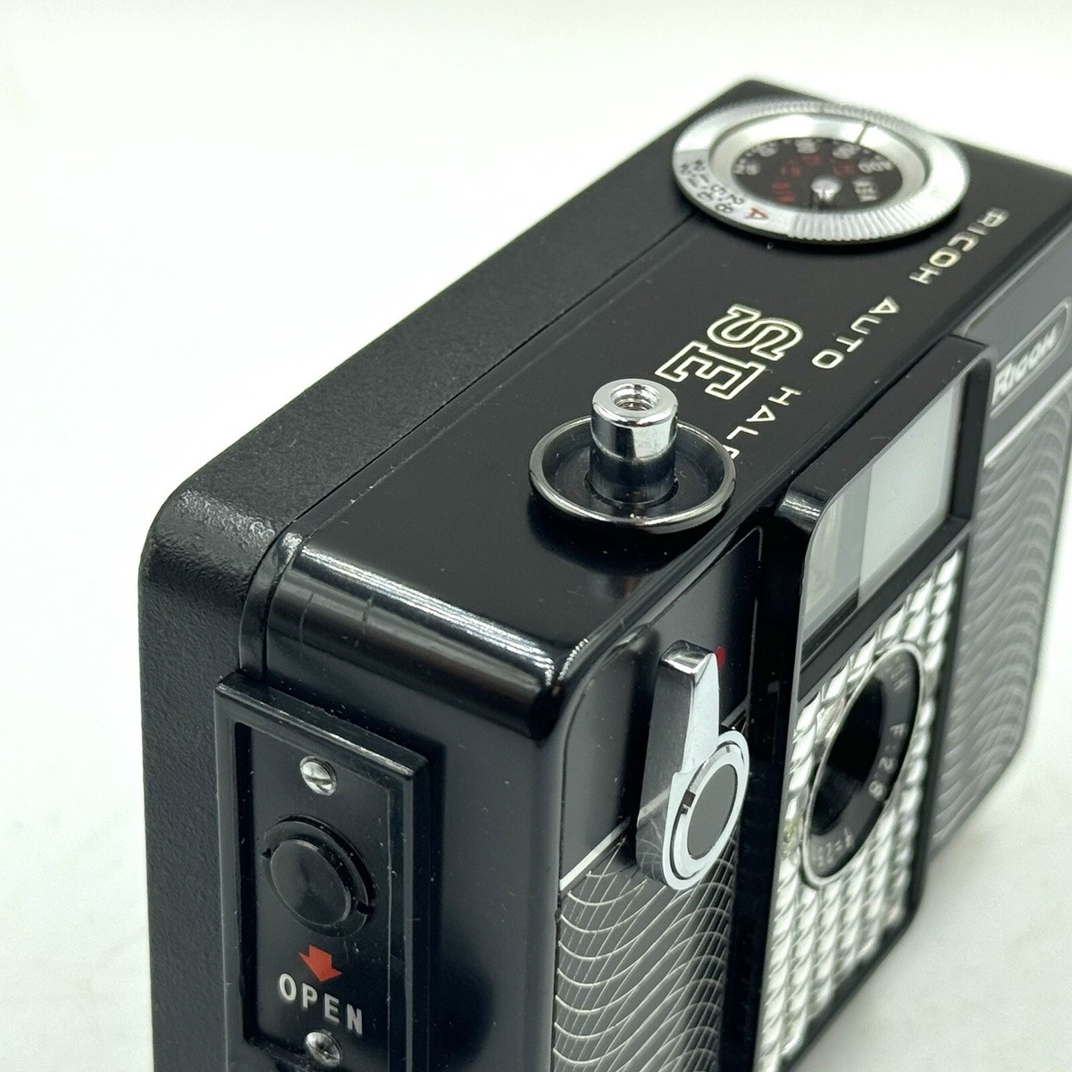 US DDP [CLA'd] Ricoh Auto Half SE Half Frame Film Camera Black +
