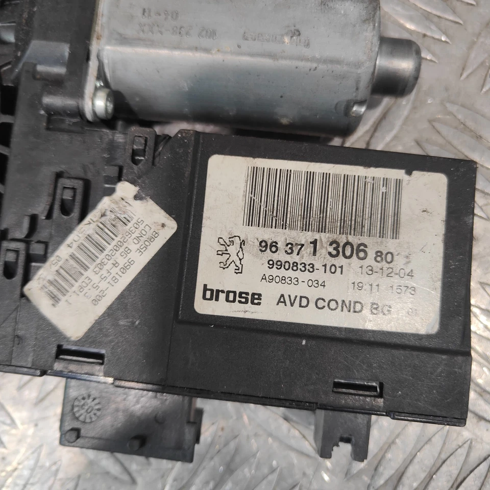 Peugeot 307 2004 conductor puerta delantera derecha ventana motor 9637130680 Foto 2 de 3