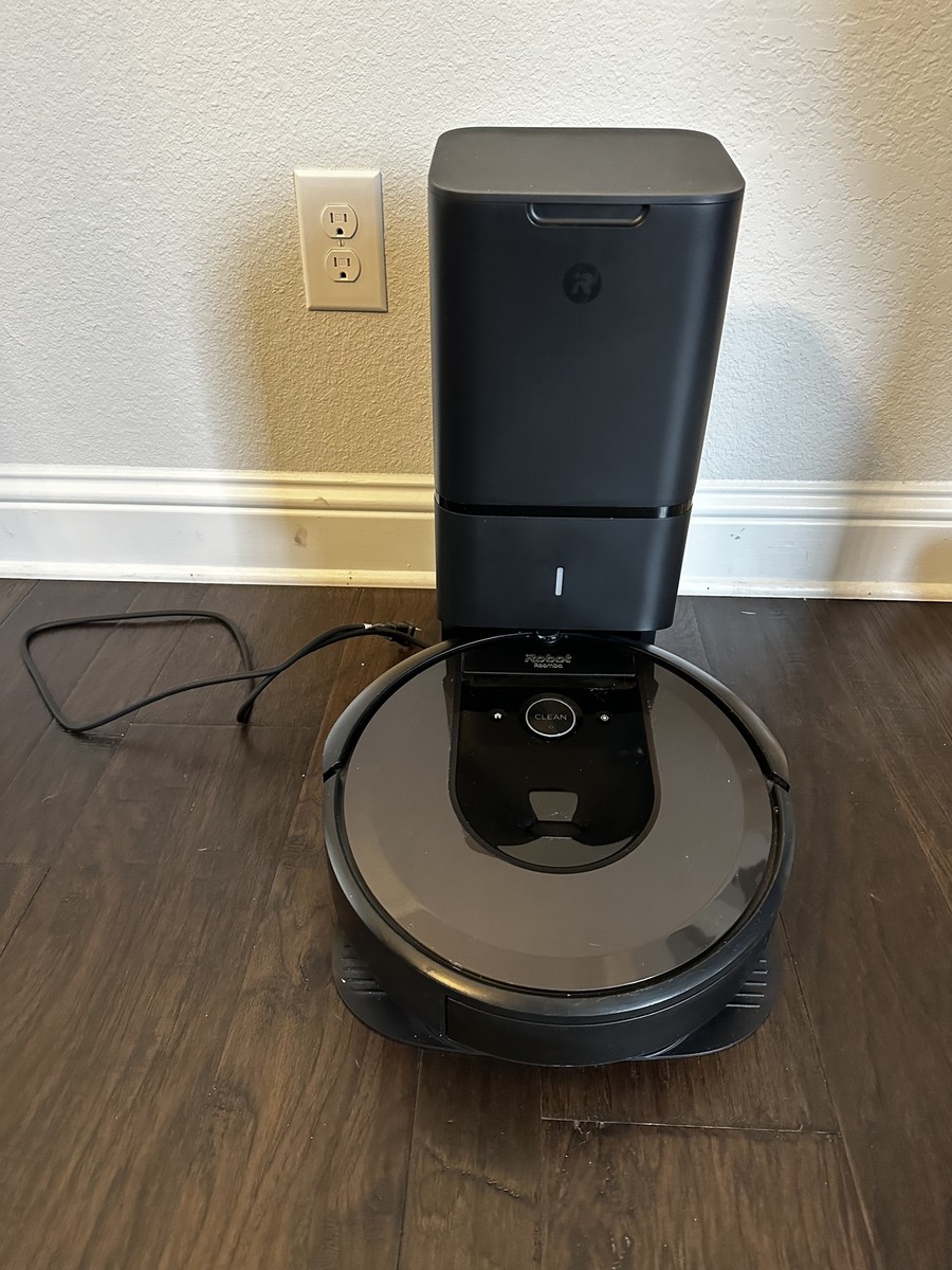 iRobot Roomba i7 + and Robotic Vacuum Automatic Clean Base w