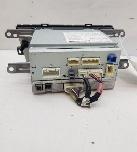 2012-2015 Toyota Prius Radio Display and Receiver ID 57034 OEM