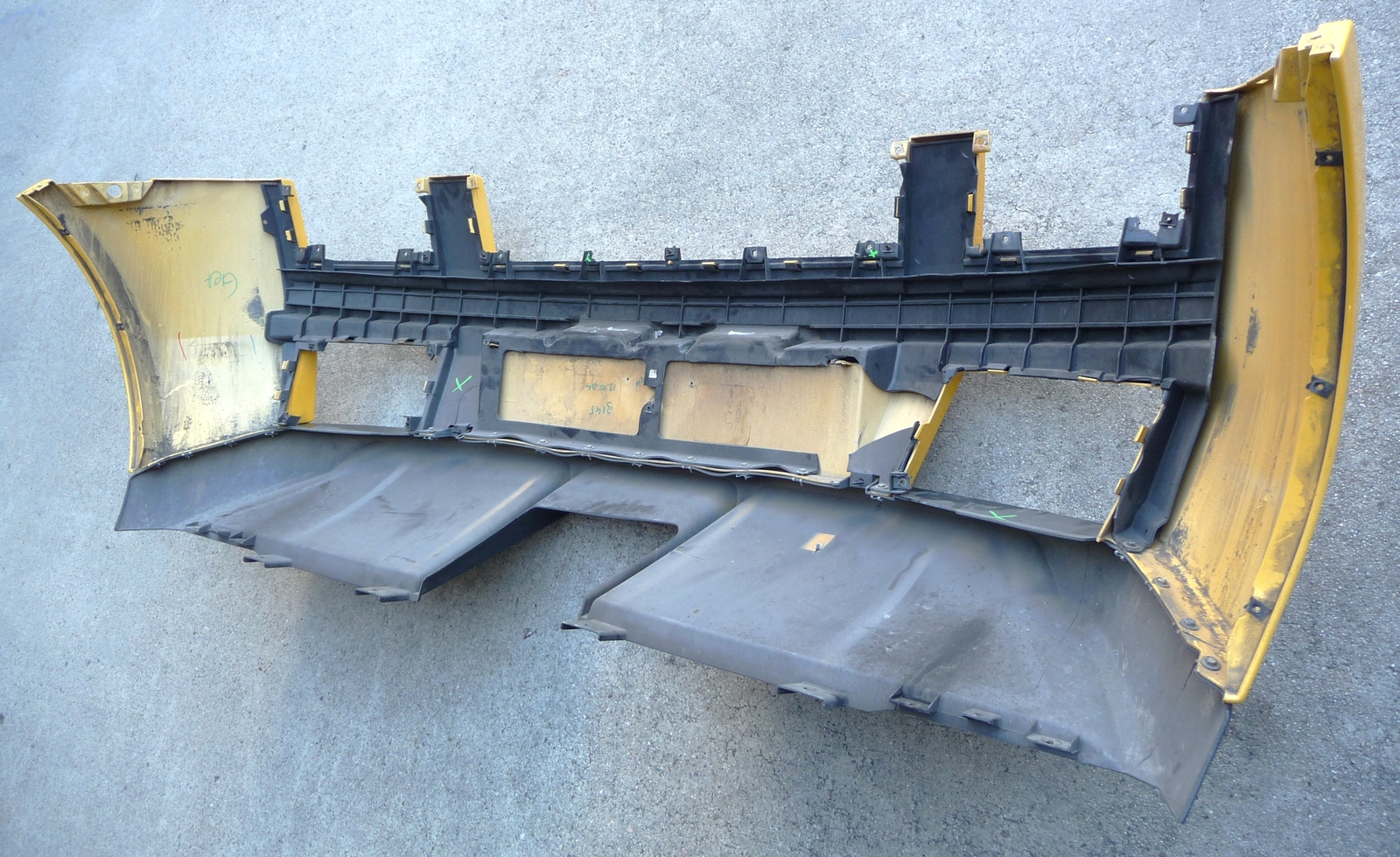 2004-2008 Lamborghini Gallardo Coupe Spider Rear Bumper 400807527 400807497B OEM