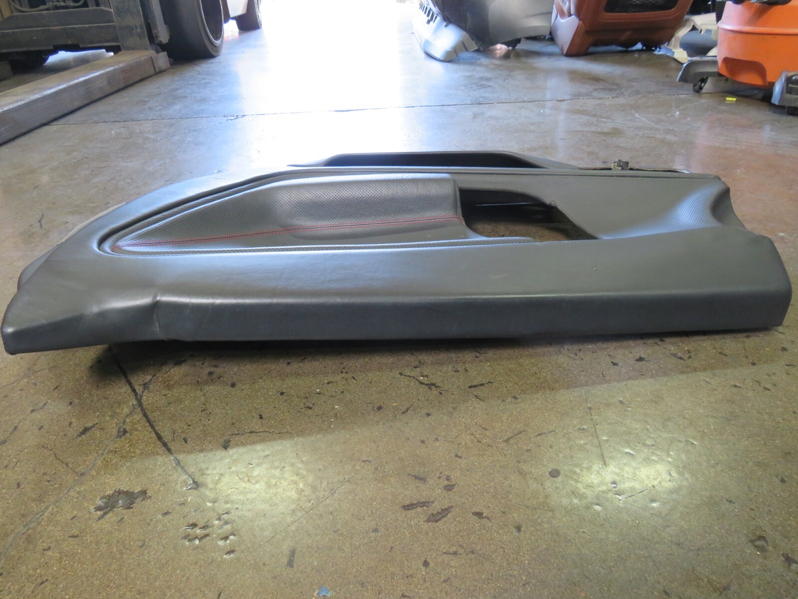 Lamborghini Gallardo, Spyder, RH, Right, Front Door Trim Panel, Ripped, Used