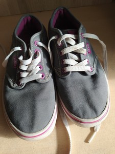 vans gris et violet