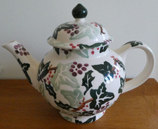 EMMA BRIDGEWATER KITTY'S HOLLY AND IVY 4 CUP LARGE TEA POT