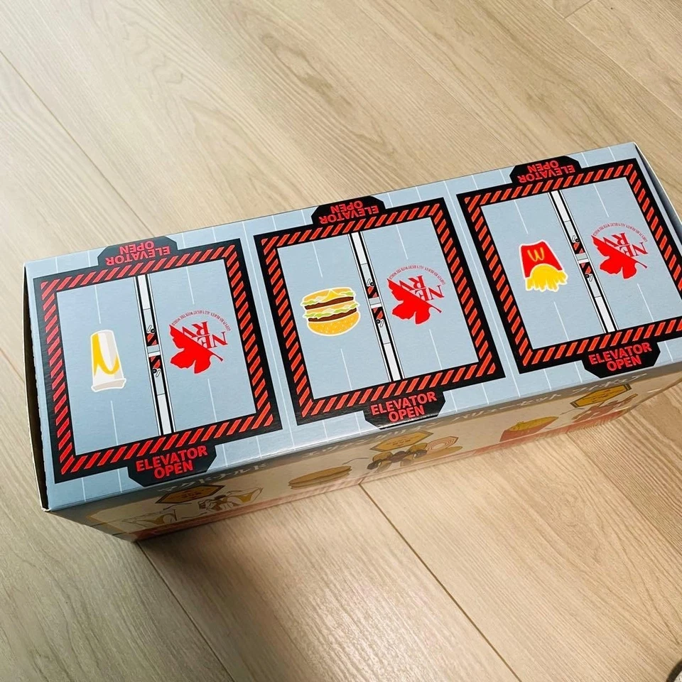 McDonald’s x Evangelion 30 Aniversario Valor Set Transformador Figuras Japón Foto 3 de 4