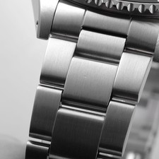 ROLEX SUBMARINER Date 16610 black R Number second hand mens 10