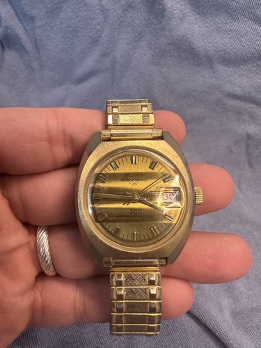 Bolivia Electronic 360 Unbreakable Mainspring Watch
