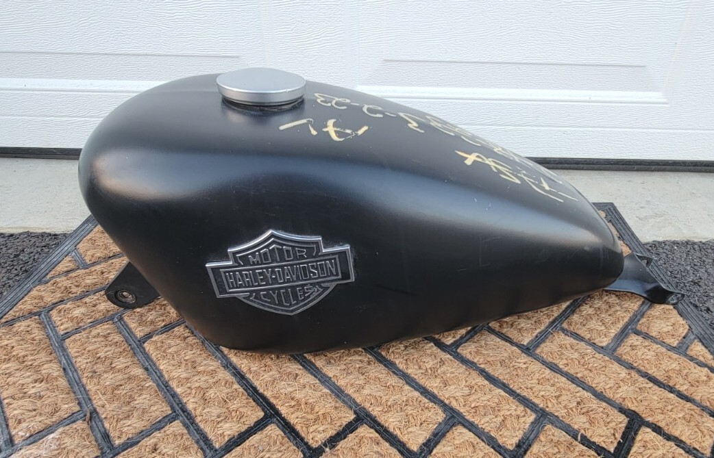 2017 09- 18 Harley Davidson Iron Sporster 883 XL883 Fuel Gas