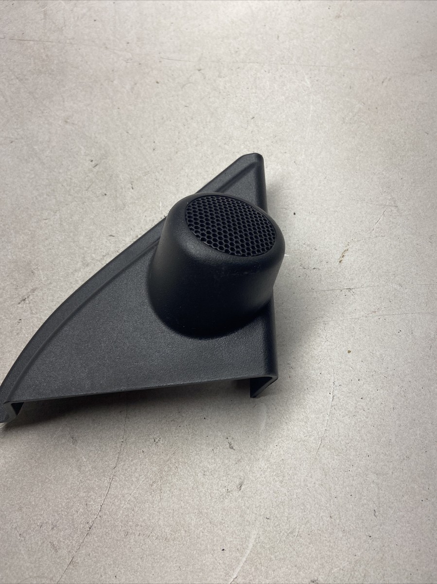 2014-2019 Toyota Corolla Right Side Mirror Tweeter Cover 67491