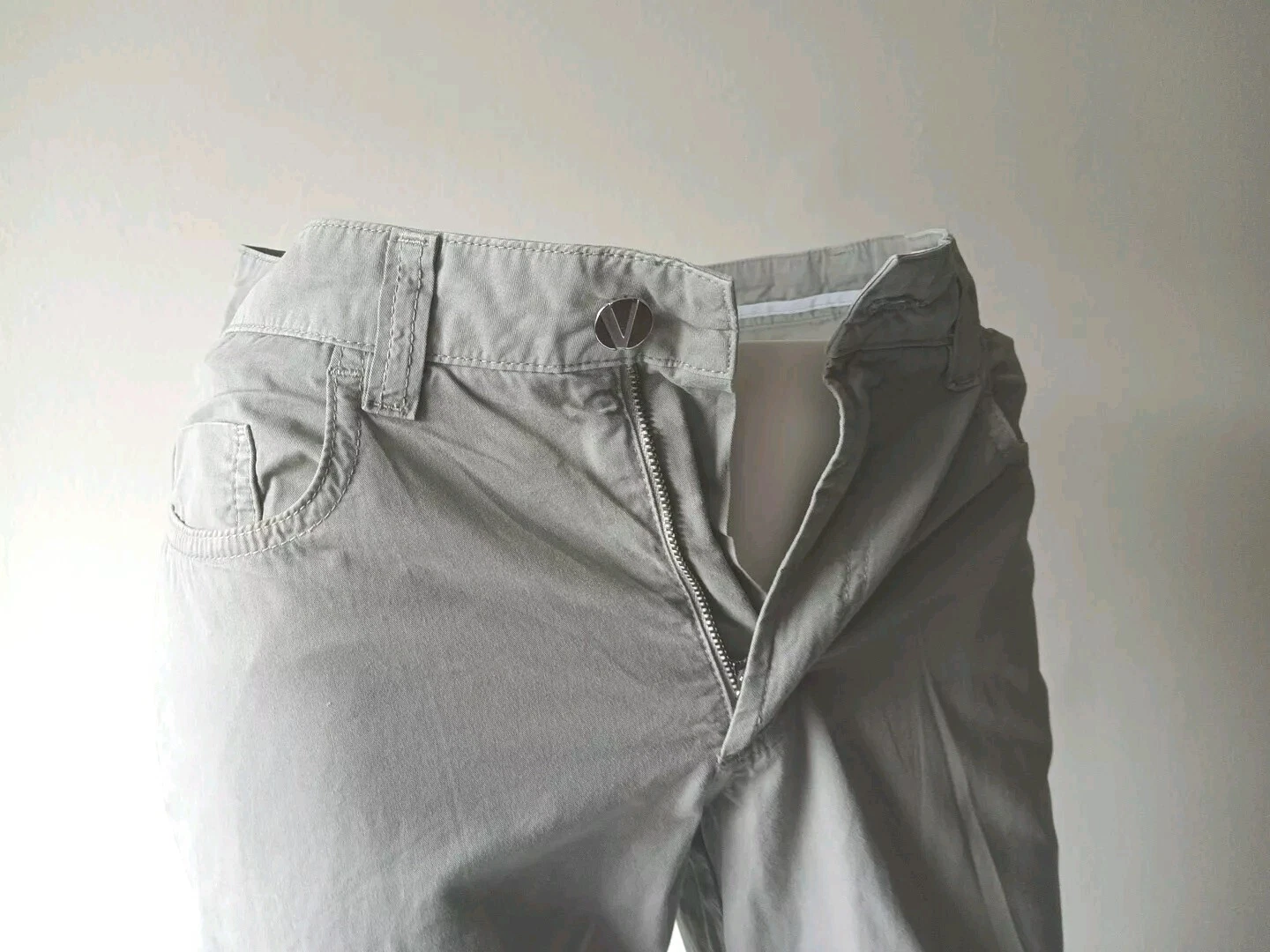 Pantaloni chino Versace taglia 30×32 gambe sottili 5 tasche estive leggeri con logo