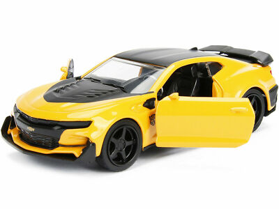 2016 CHEVROLET CAMARO YELLOW BUMBLEBEE TRANSFORMERS MOVIE 1/32
