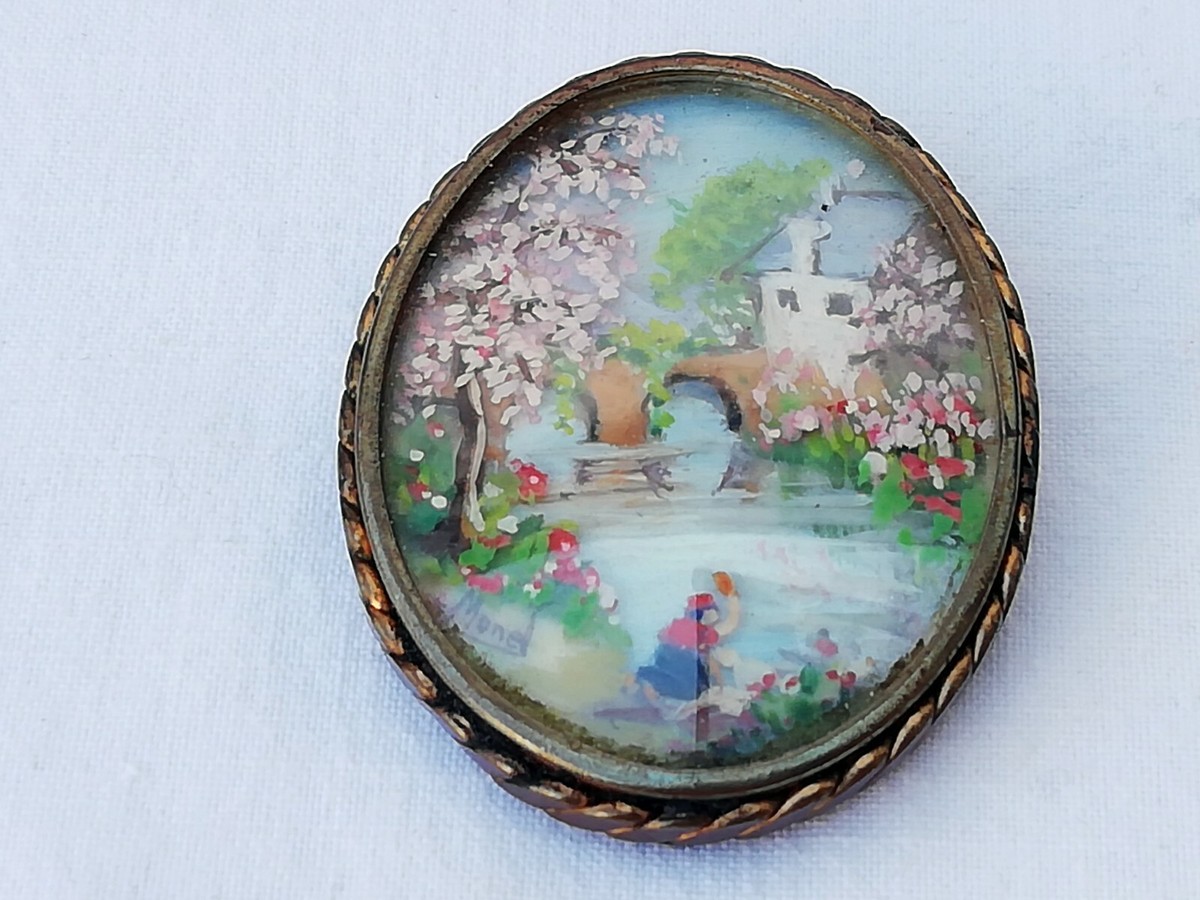 Broche Vintage MONET Avec Miniature Peinte à La Main - Bijou Antique Signé - Occasion