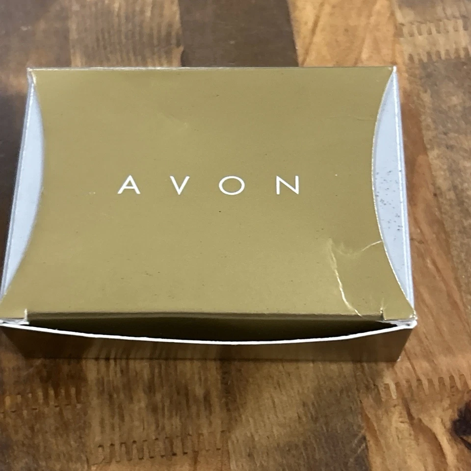 Vintage Avon 1997 Golden Heart Pierced Earrings With Surgical Steel Posts - Image 3 of 4