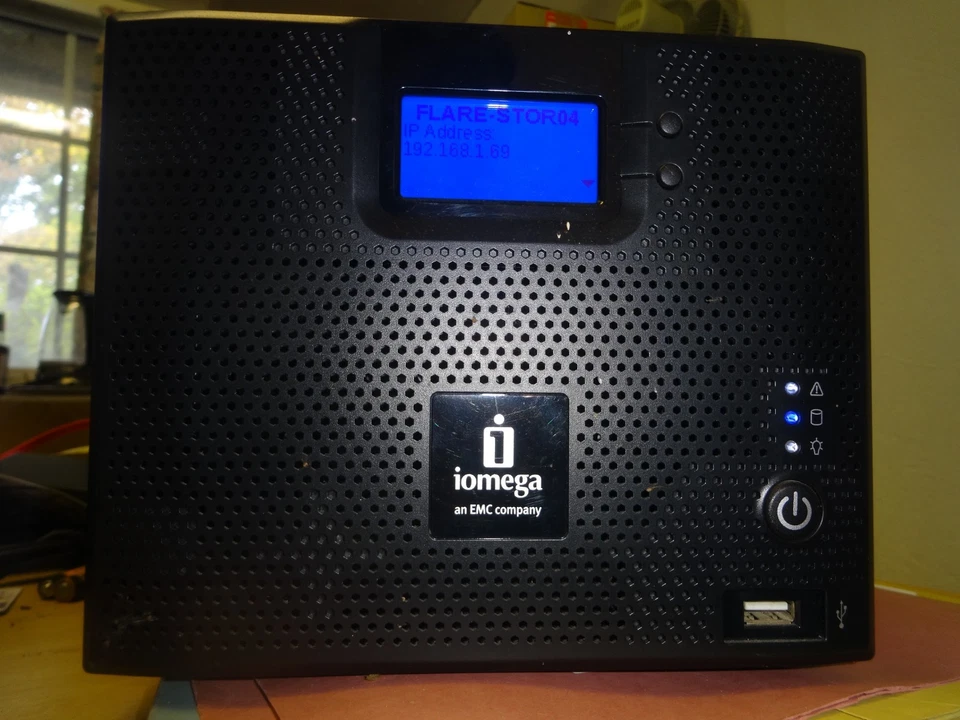 Iomega Storcenter IX4-200D Network Attached Storage - Image 3 of 4