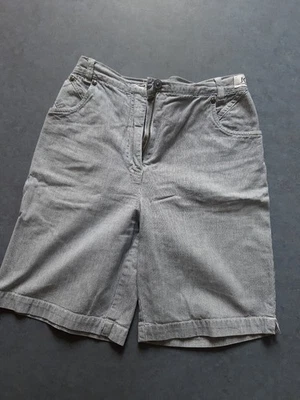 Shorts gr. 38 von Joy Modell Ilona blau weiss gestreift - Bild 1 von 2