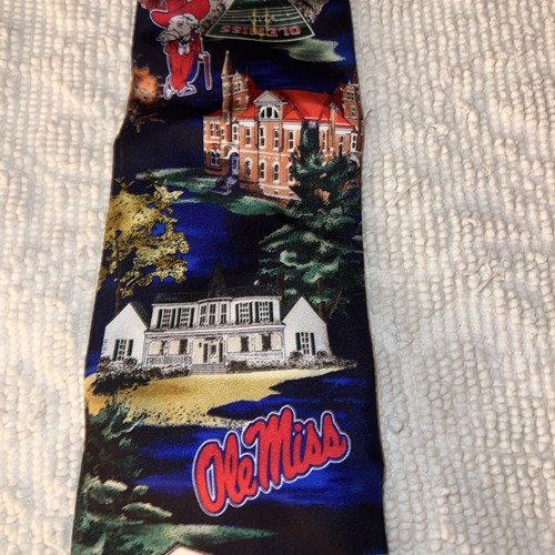 Ole Miss Men’s Tie - Picture 3 of 12