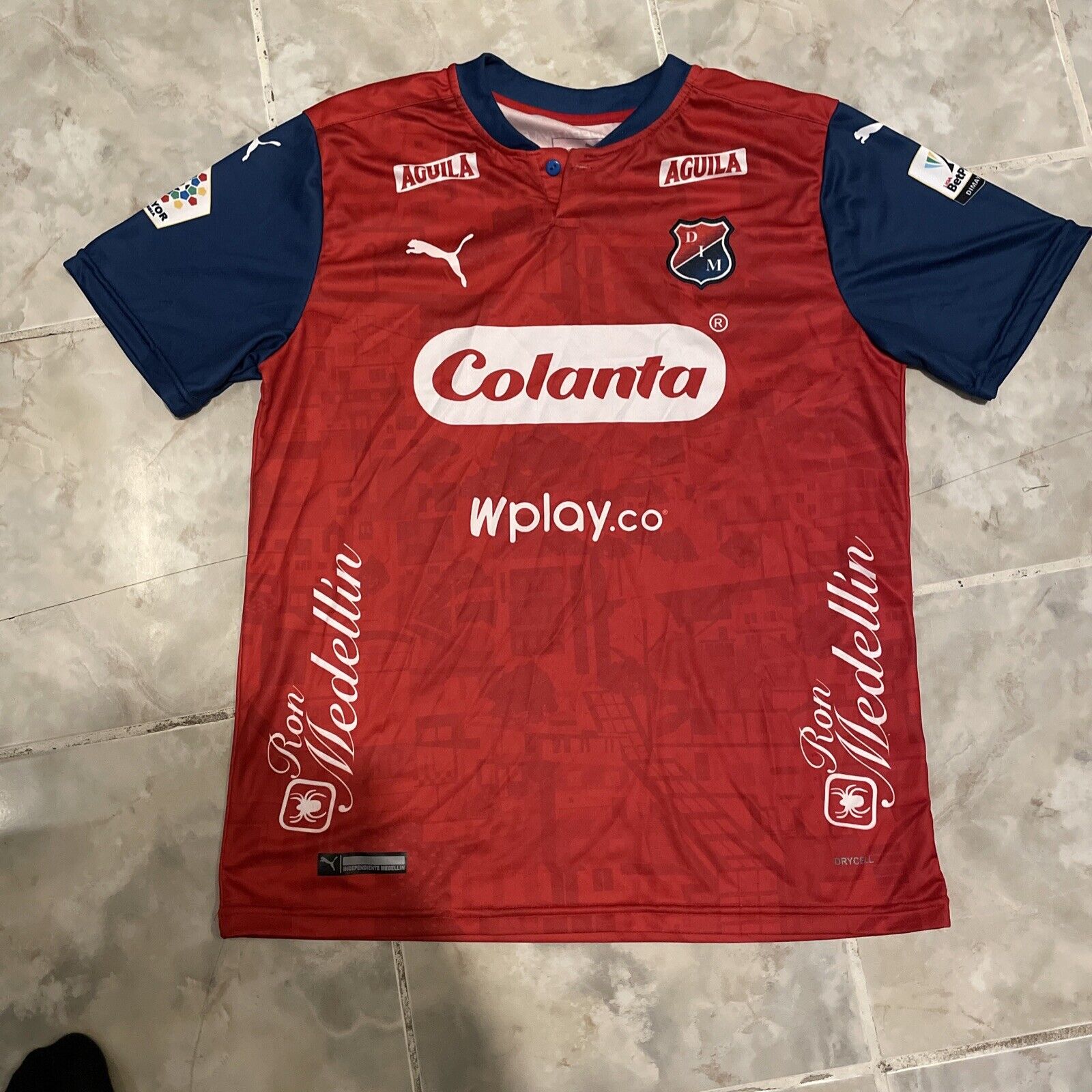 CAMISETA INDEPENDIENTE AWAY 21 PUMA