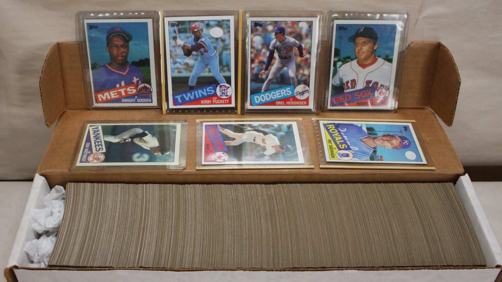 1985 TOPPS BASEBALL CARD SET 1792 COMPLETE. PUCKETT, GOODEN, CLEMENS