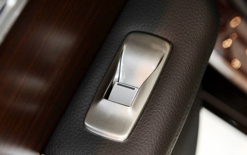Recorte de interruptor de panel elevador de ventana de aluminio plateado adecuado para Jaguar XJ 2010-2015 - Imagen 3 de 4