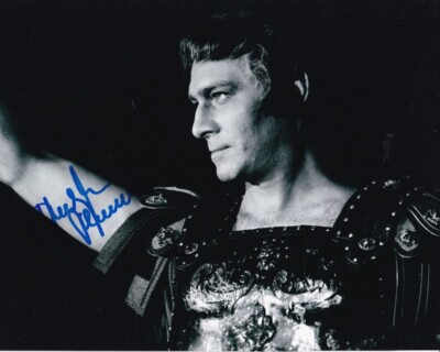 CHRISTOPHER PLUMMER signed autograph 20x25cm CAESAR in person autograph COA
