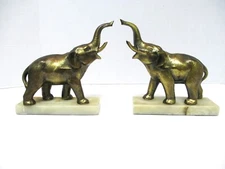 VINTAGE BRASS ELEPHANT BOOKENDS MADE BY NEW DIAMOND BOTH VERY GOOD CONDITION