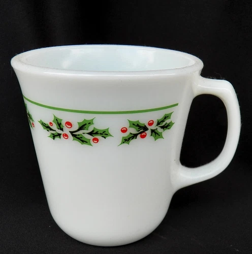 SET OF 5 CORELLE CORNING HOLLY DAYS CHRISTMAS COFFEE MUG CUPS PYREX