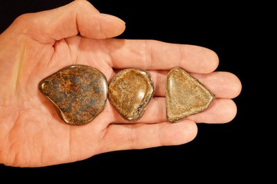 BRONZITE Tumbled 1 1/2'' 3 Pieces Rock Mineral Root Chakra Polished Specimen
