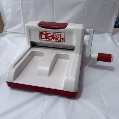 Sizzix BIGkick Manual Die Cutting Machine w/ Platform, Pads & Dies