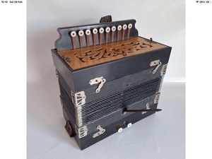 Vintage 10 Button/One Row Accordion Black - Fair Condition