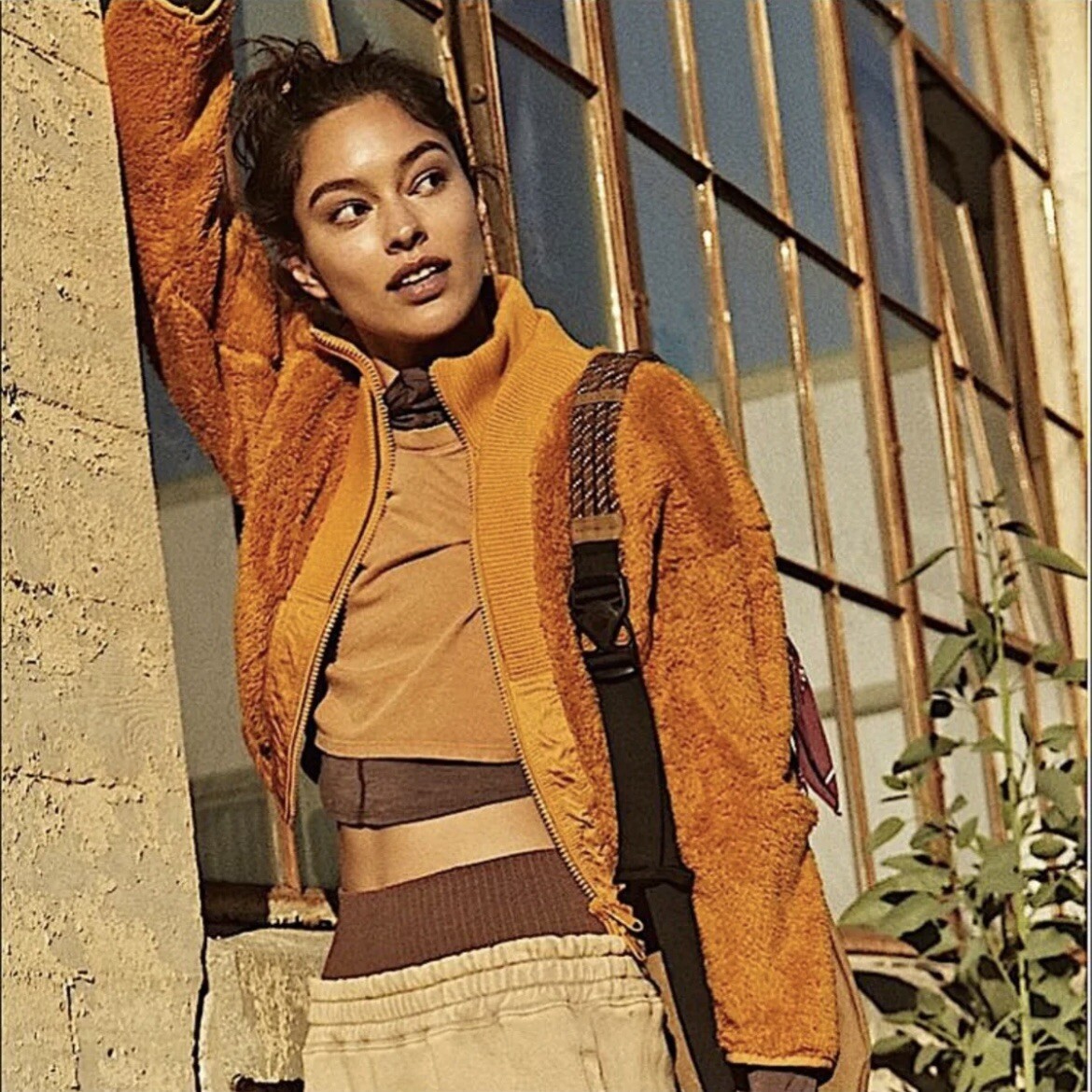 Free People Movement Gear Up Sherpa Jacket Mustard Large L Cropped Logo  Full Zip