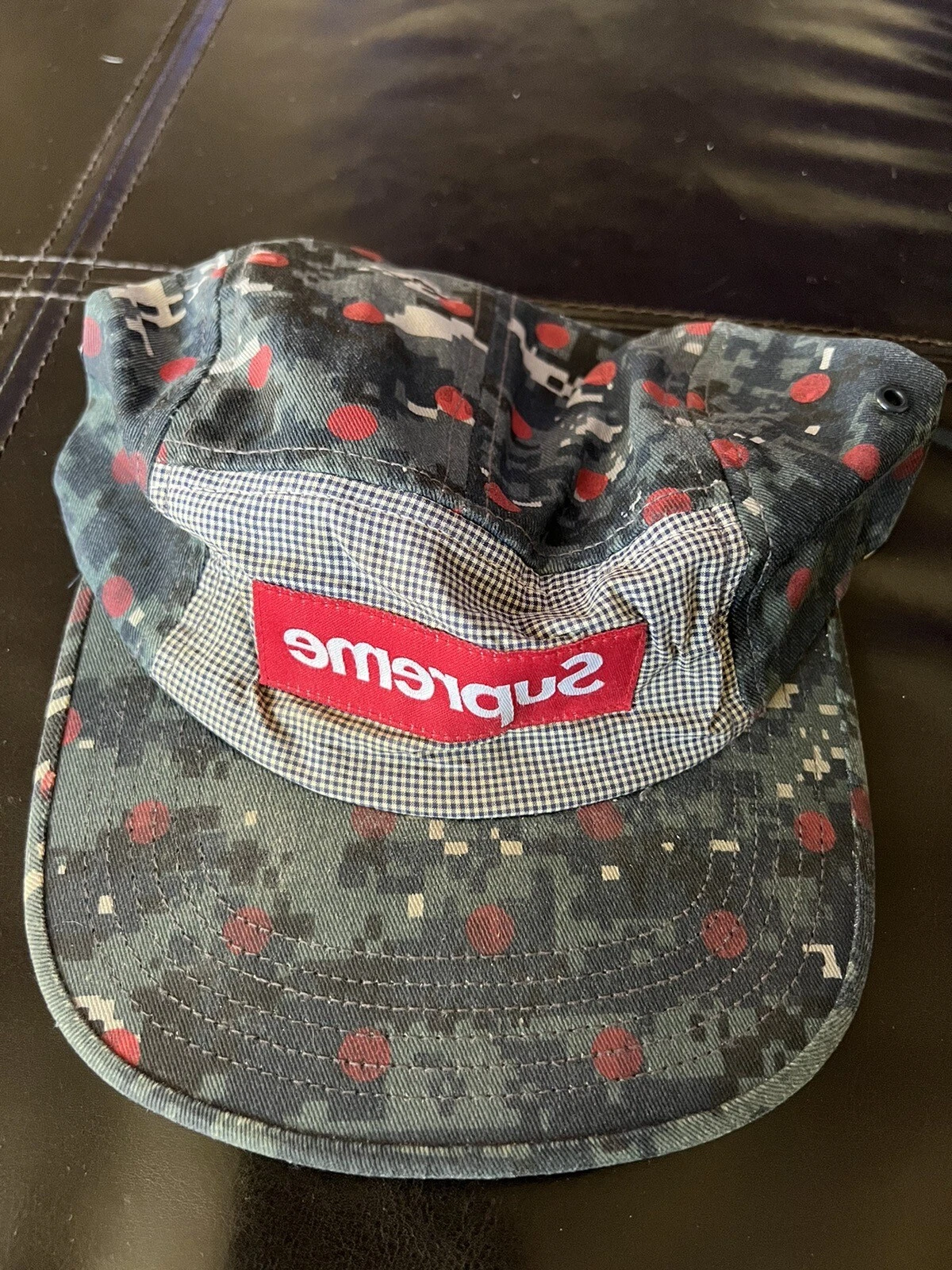 Chapeau de camp Supreme CDG Comme des Garçons Red S/S 2012 5 panneaux Deadstock