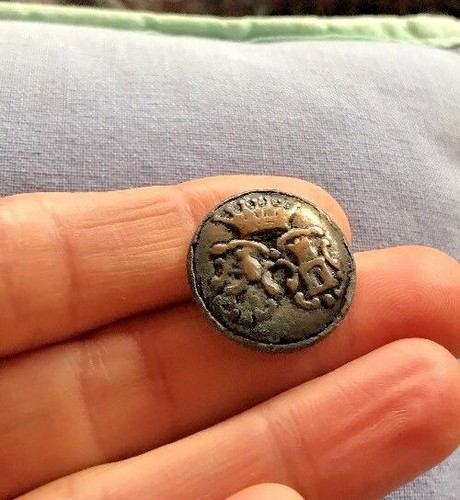 Vintage Pair of Armorial Crest Brass Buttons w/Crown Decor 7/8" - Picture 5 of 5