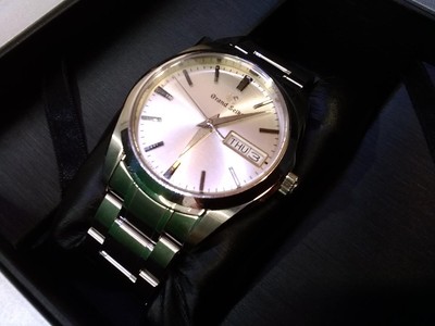 Seiko Grand Seiko SBGT235 Day Date St.Steel Silver Round Quartz 
