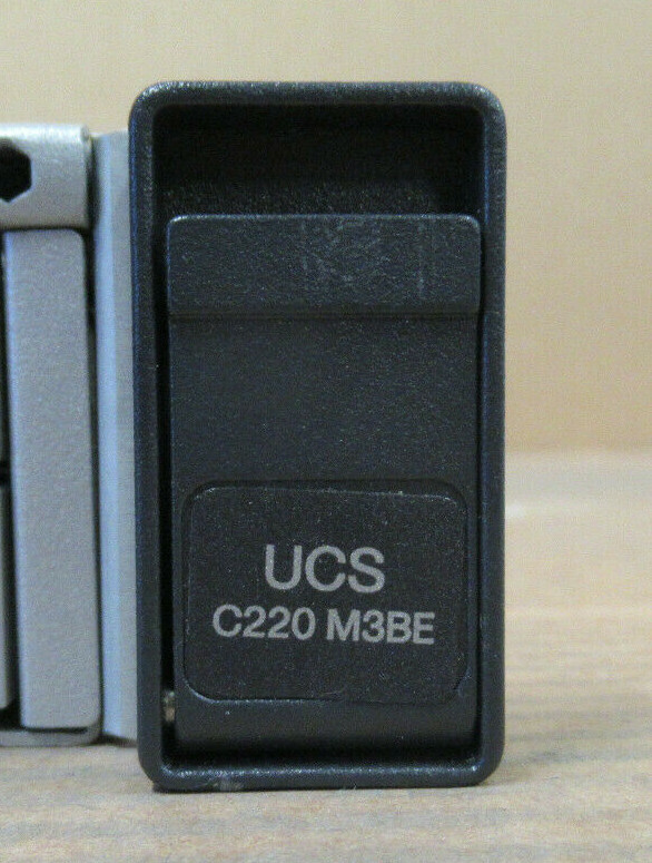 Cisco UCS C220 M3BE 2x E5-2609 2.4GHz 32GB RAM 2TB HDD RAID 9271