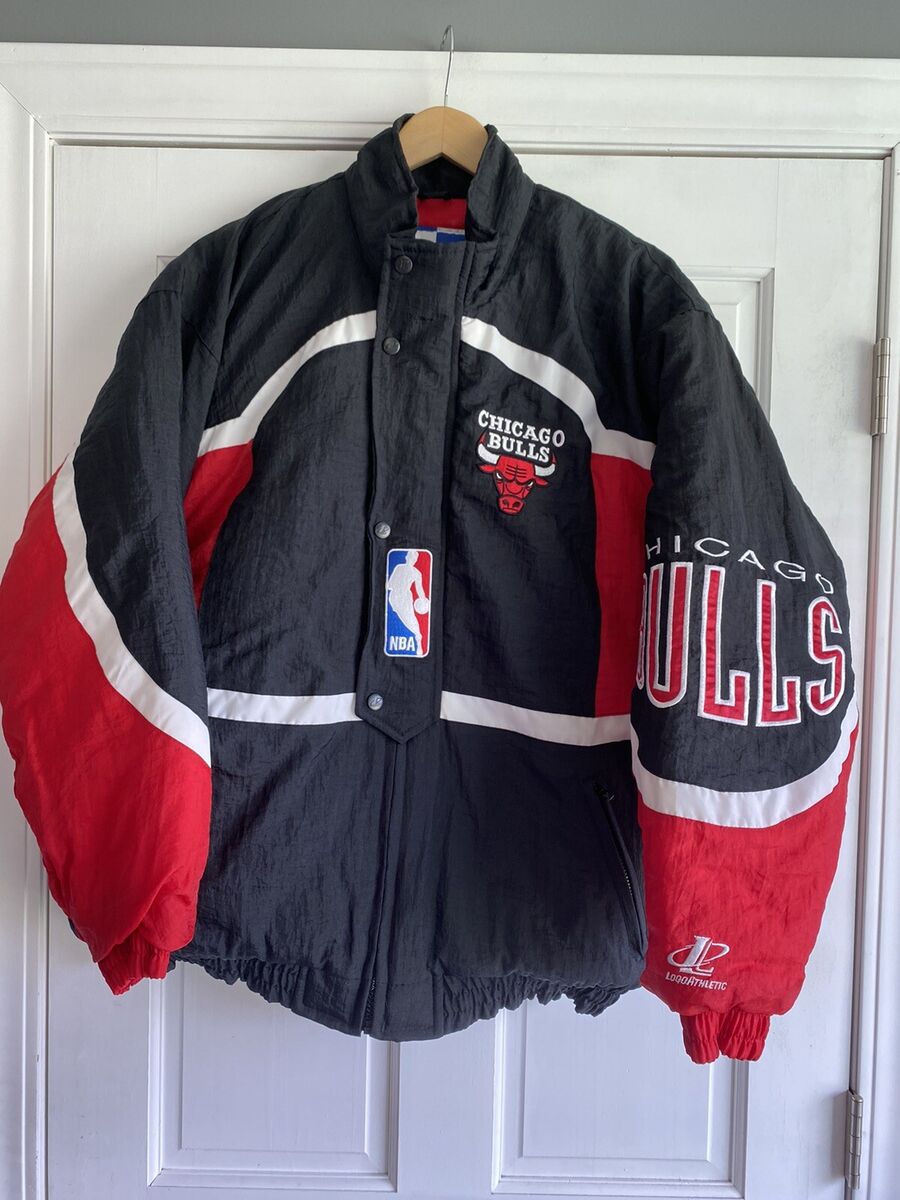 Vintage 90s Chicago Bulls Jacket Puffy Hooded Coat Logo Vintage 90s Chicago Bulls Jacket Puffy Hooded Coat Logo