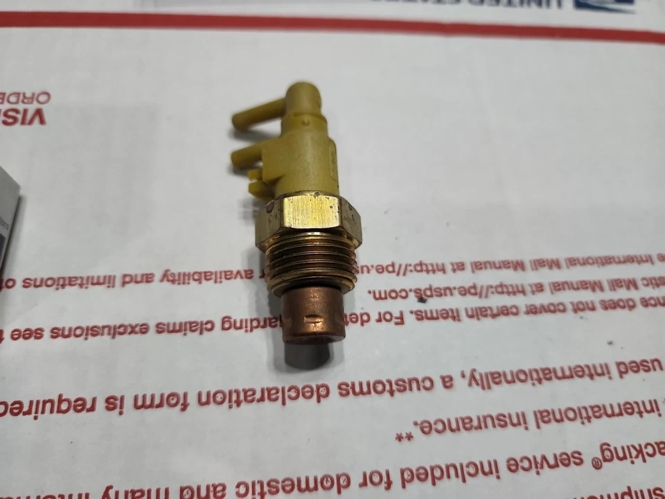 Nuevo de Lote Antiguo 1982-84 Cadillac Fleetwood 1984 Deville Ported Interruptor de Vacío GM 14009008 Foto 2 de 4