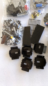 Classic LEGO 6090 Royal Knight's Castle - New / Sealed Bags